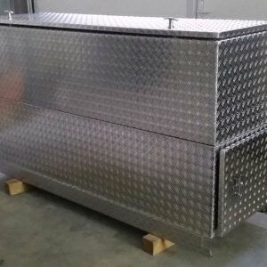 krodinger-metall-handwerk-industrie-aluboxen-werkzeugbox-pritschenbox-2-teilig-ober-und-seitenlader-01